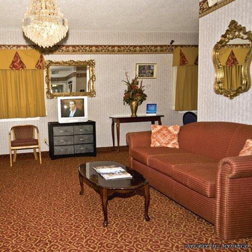 Regency Travel Inn Hayti Interieur foto
